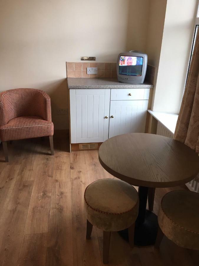 Aine Rose Guest Accommodation 더블린 외부 사진